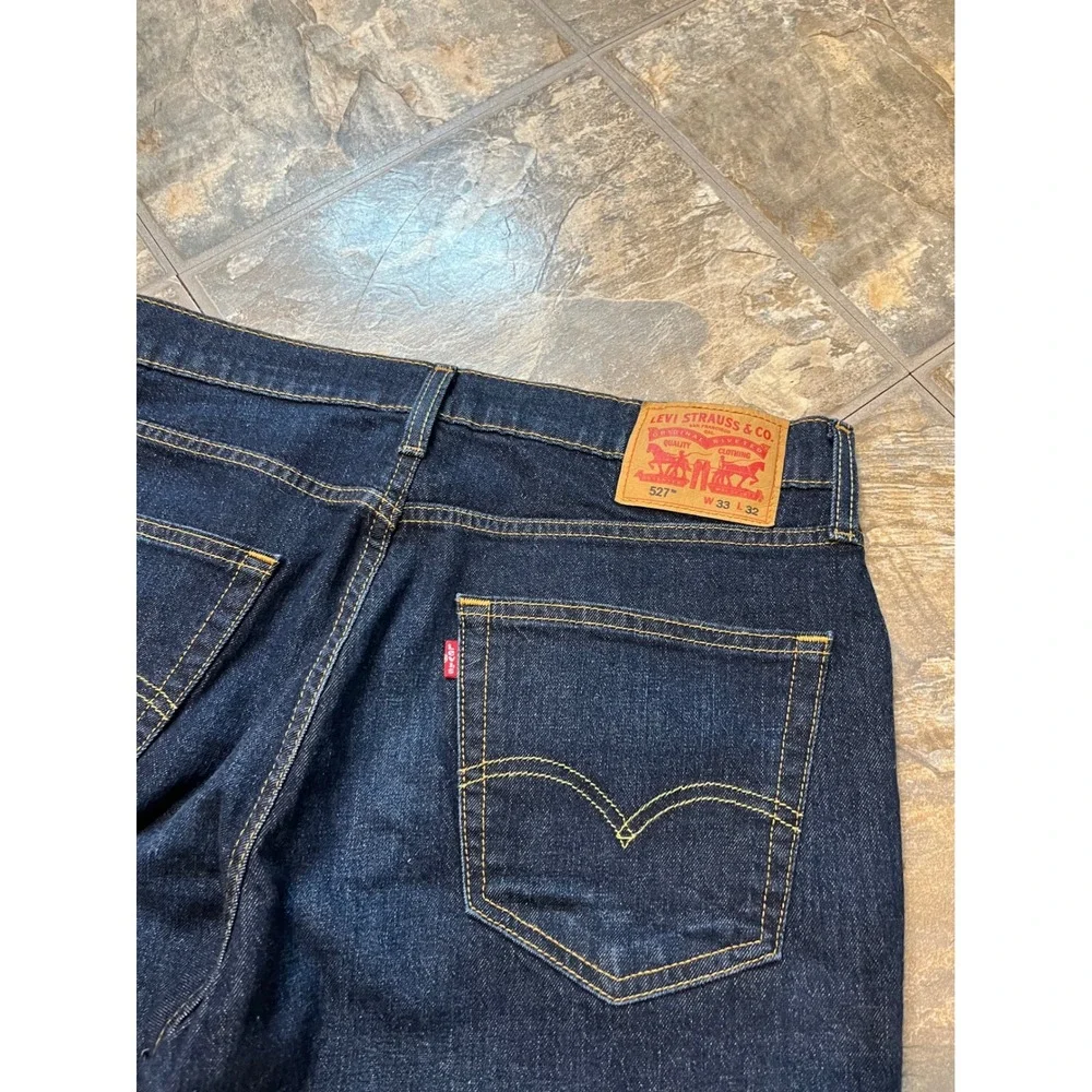 Levis levi 527